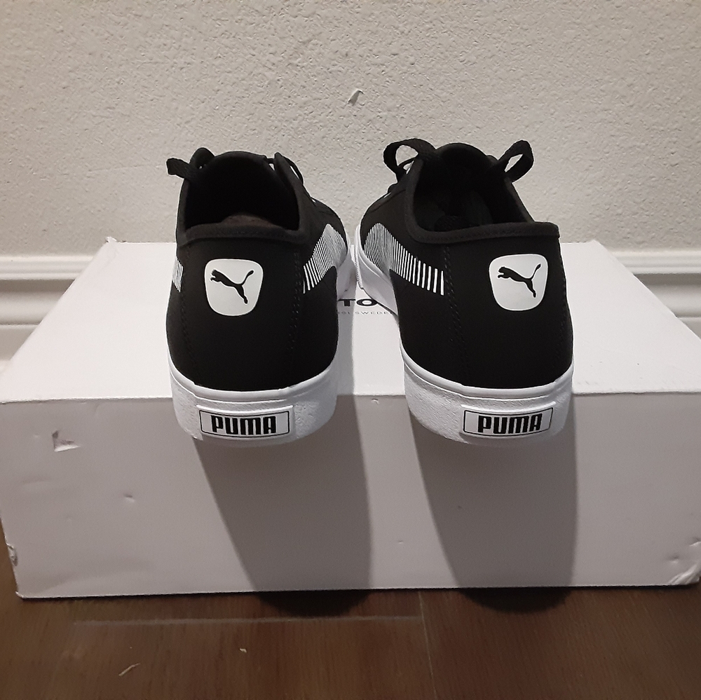 Puma - Picture 4 of 4